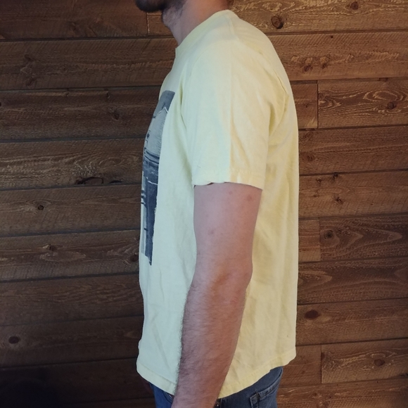 Quiksilver Slim Fit Yellow and Black Tee T11 - Picture 5 of 7